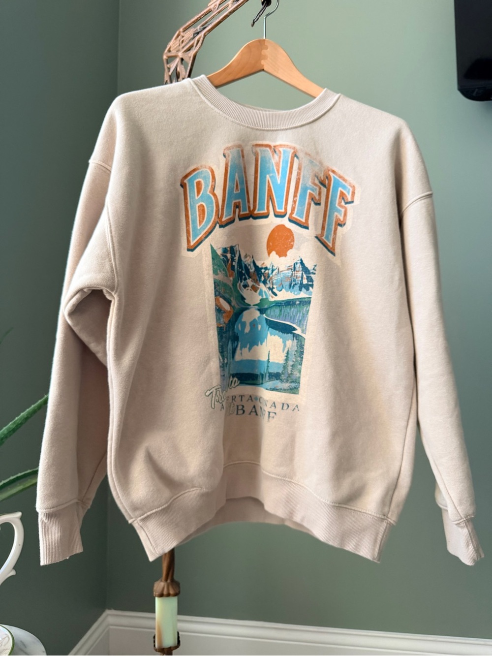 State of Mine Banff Alberta Canada Graphic Sweatshirt – Size Small